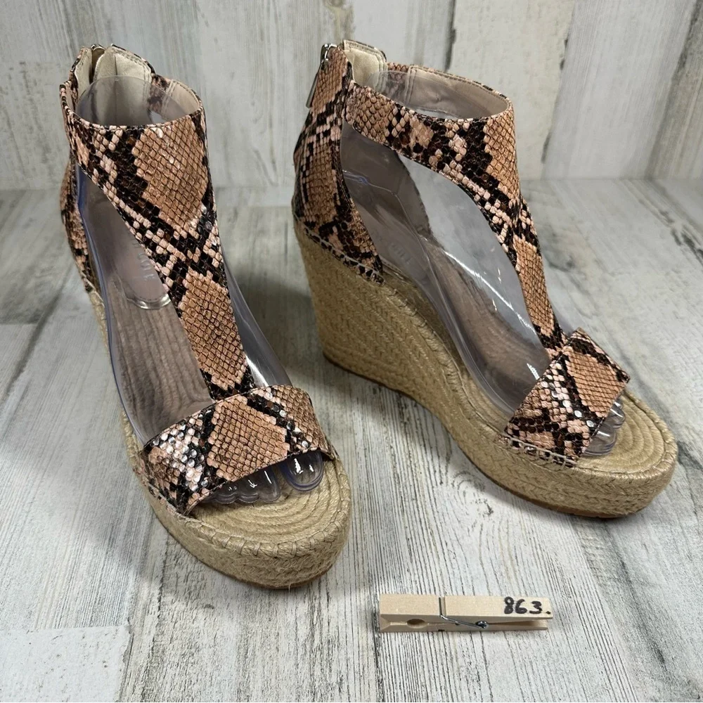 Kenneth Cole Women's Olivia T-Strap Espadrille‎ Sandals Snake Print New